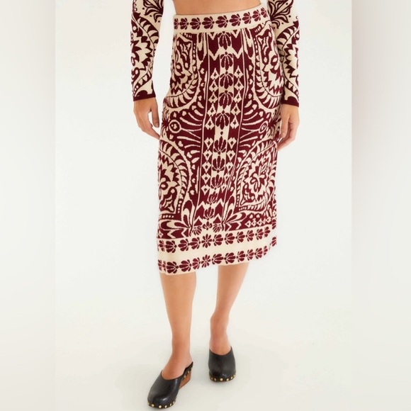 FARM Rio Dresses & Skirts - Farm Rio Pineapple Love Knit Burgundy Midi Skirt Sz Large
